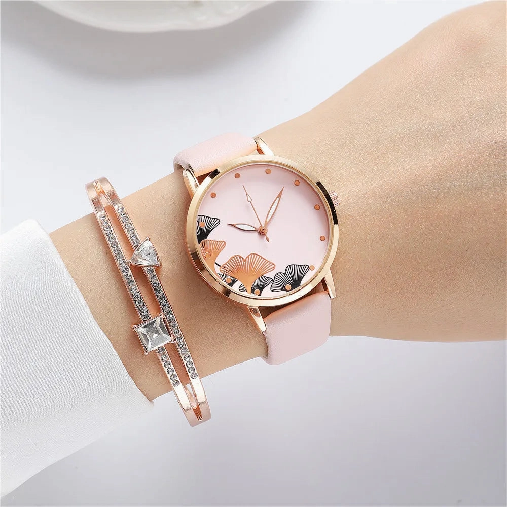 Simple Women Fashion Ink Painting Black And White Design Quartz Watch with Casual Leather Strap