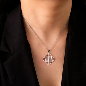 Skyrim Celtics Solomon??s Knot Pendant Necklace for Women