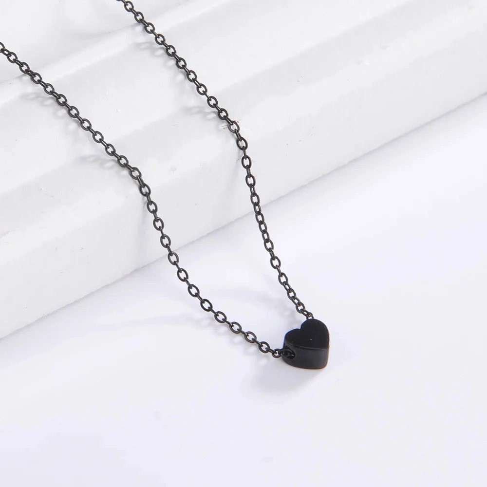 Skyrim Mini Black Heart Pendant Necklace for Women Girls Fashion Jewelry