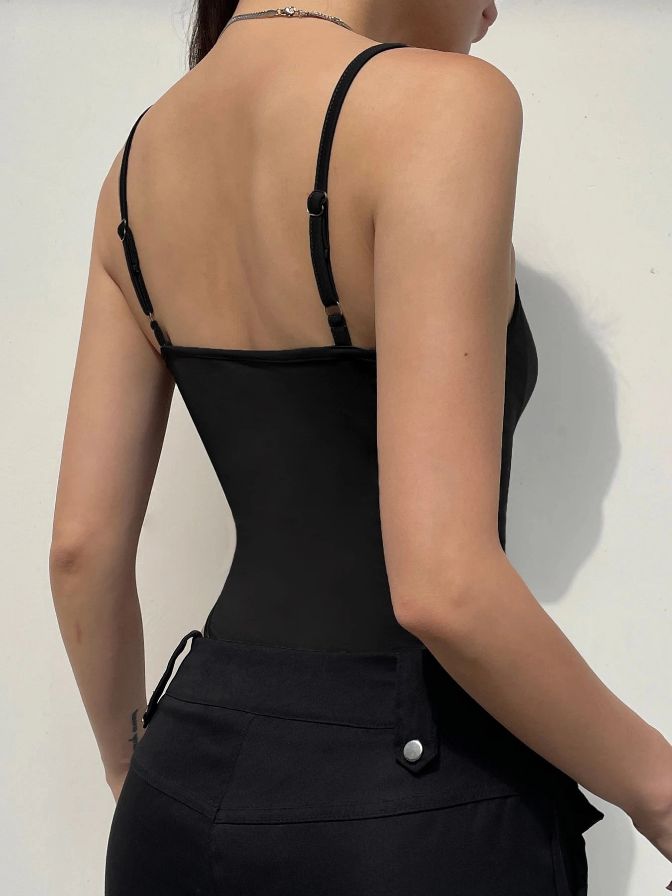 Sleeveless Skinny Shirring Sexy Spaghetti Strap Bodysuit For Women Black Basic Camisole Perfect For Vacation And Summer Outings