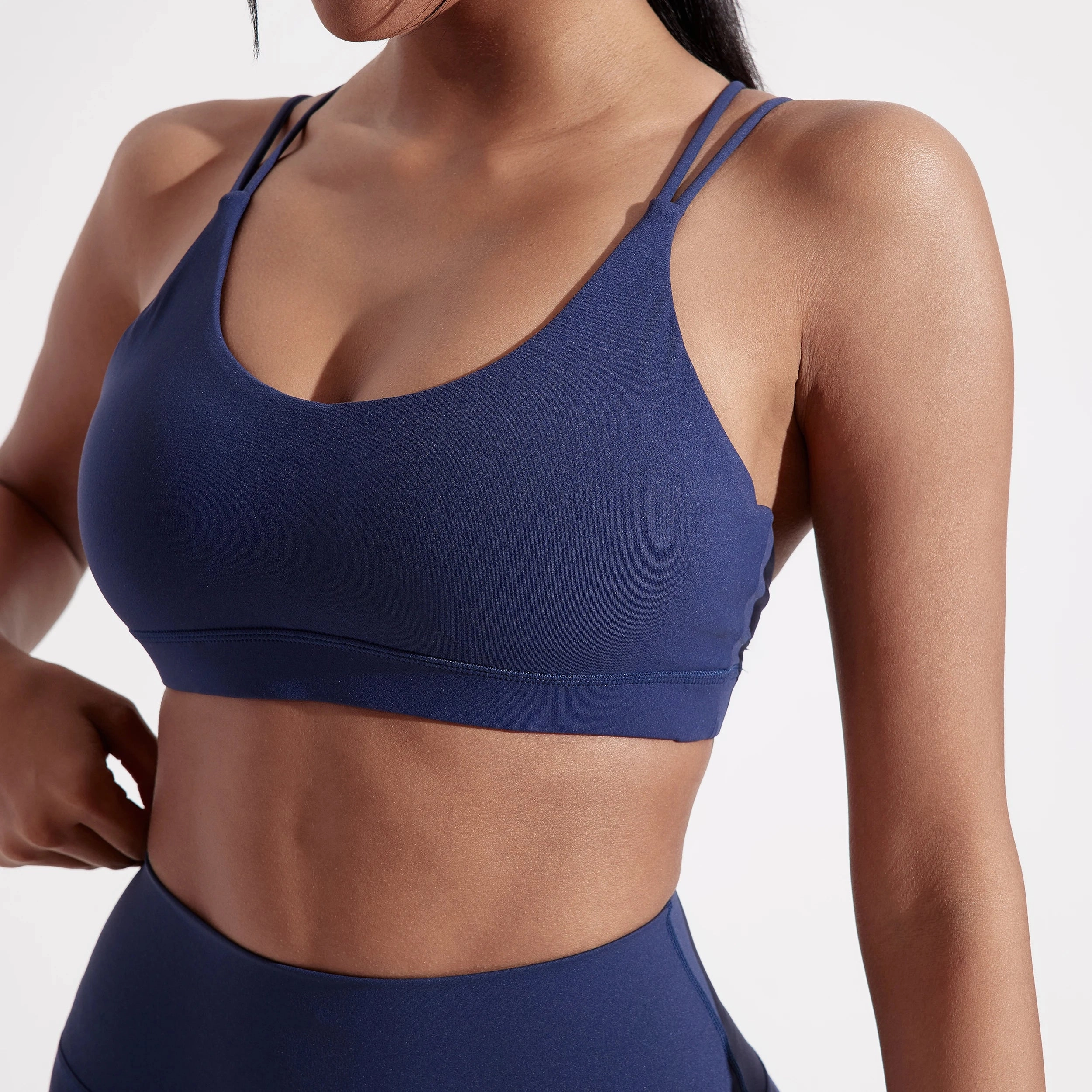 Solid Color Cross Fitness Bra Soft High Strength Women Sport Top for Gym Yoga with Chest Pad