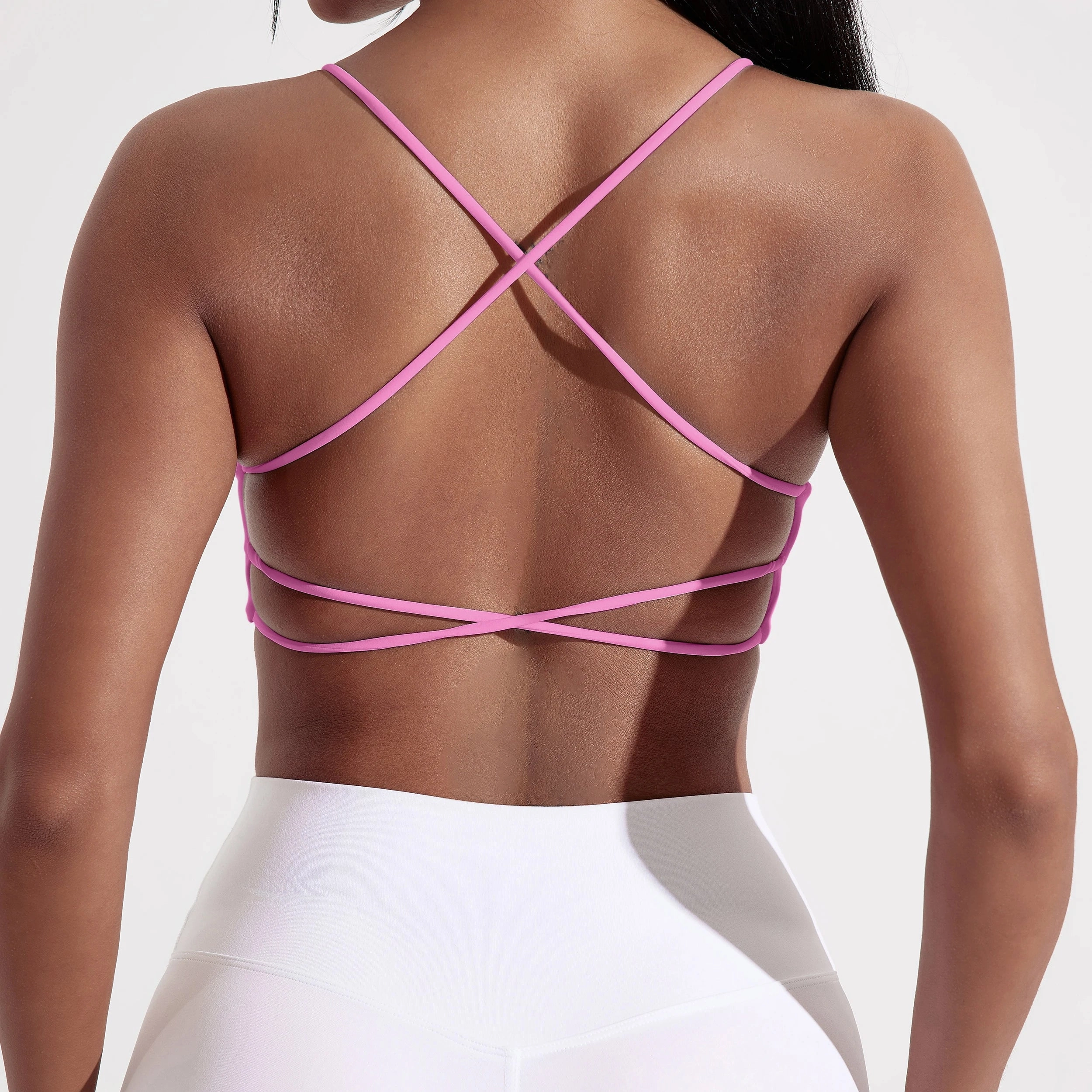 Solid Color Gym Yoga Underwear Women Cross Back Straps Fitness Bra with Chest Pad for High Strength Support and Comfort