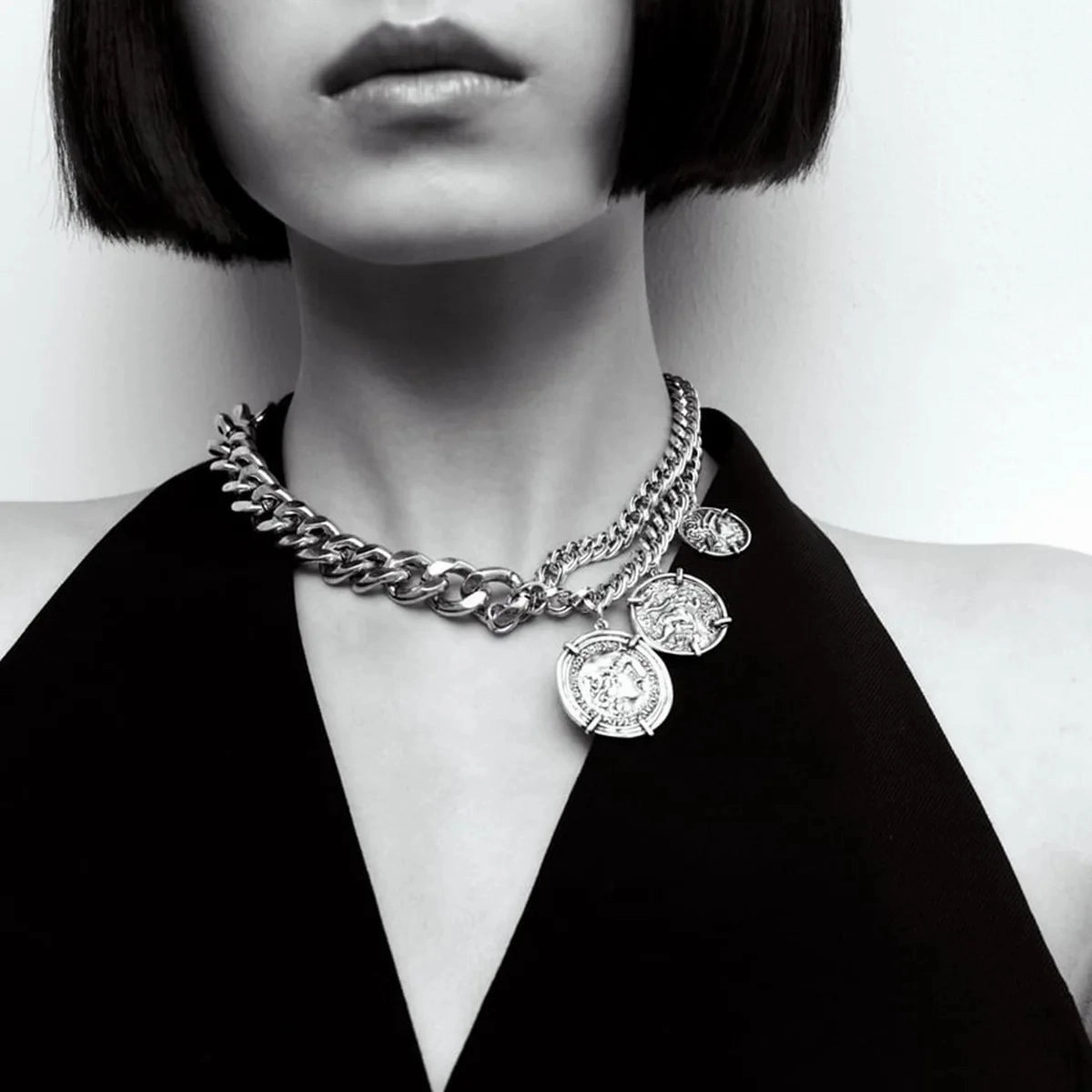 Stararashi Metal Coin Pendant Necklace Trendy Women Choker Jewelry