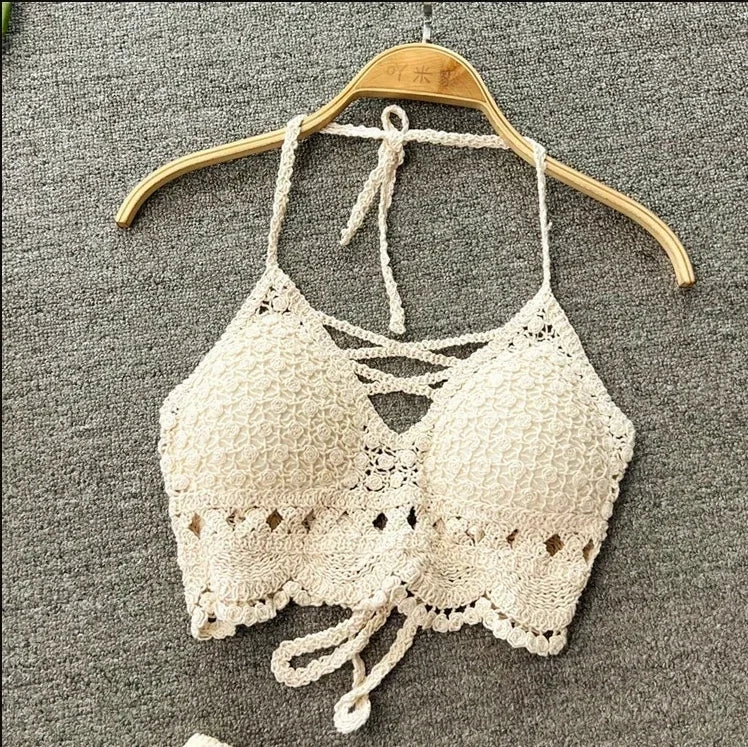 Stylish Summer Hollow Out Spaghetti Strap Crop Top with Built-In Bra and Tassel Detail for Women