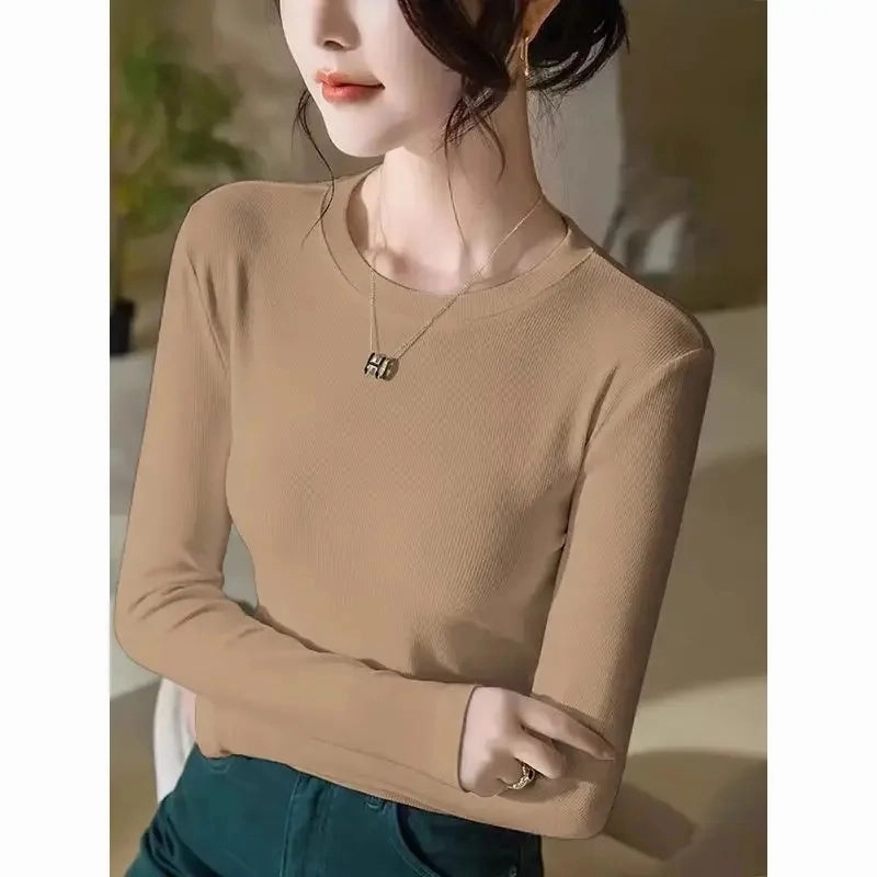 Stylish Women's Long Sleeve Casual T-Shirt - Autumn Solid Crew Neck Top for Plus Size - Comfortable and Slim Fit Tees