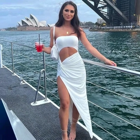 Stylish Women's Summer Strapless Midi Dress - Solid Color Backless Design for Effortless Beach Chic
