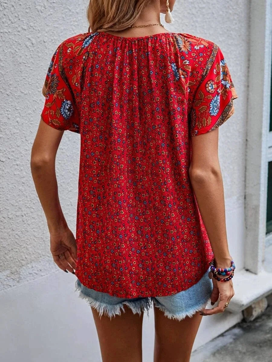 Summer Floral Print Blouses for Women V Neck Short Sleeve Boho Beach Casual Tops Elegant Shirt for Summer Vacation and Outings