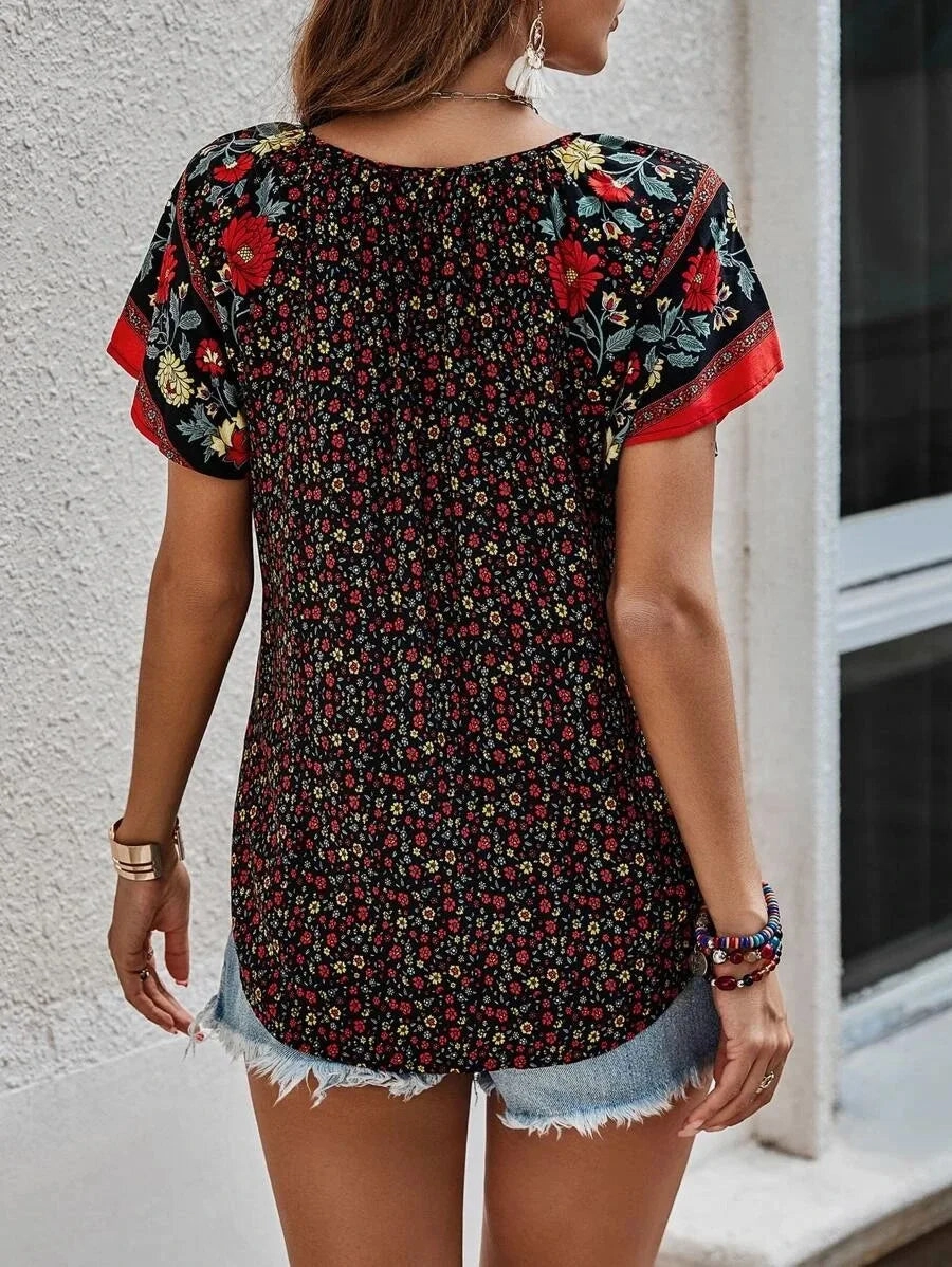 Summer Floral Print Blouses for Women V Neck Short Sleeve Boho Beach Casual Tops Elegant Shirt for Summer Vacation and Outings