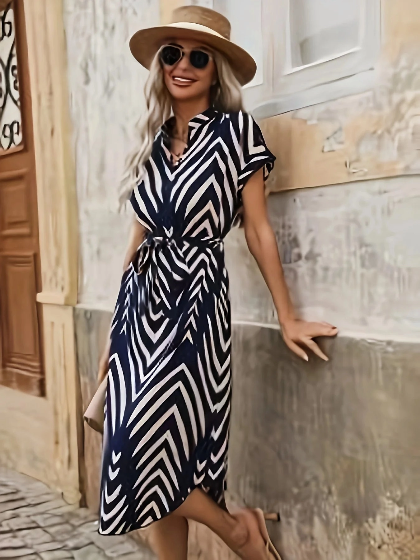 Summer Women's Elegant Casual V-Neck Short Sleeve Striped Belt Knee-Length Dress for Stylish Occasions
