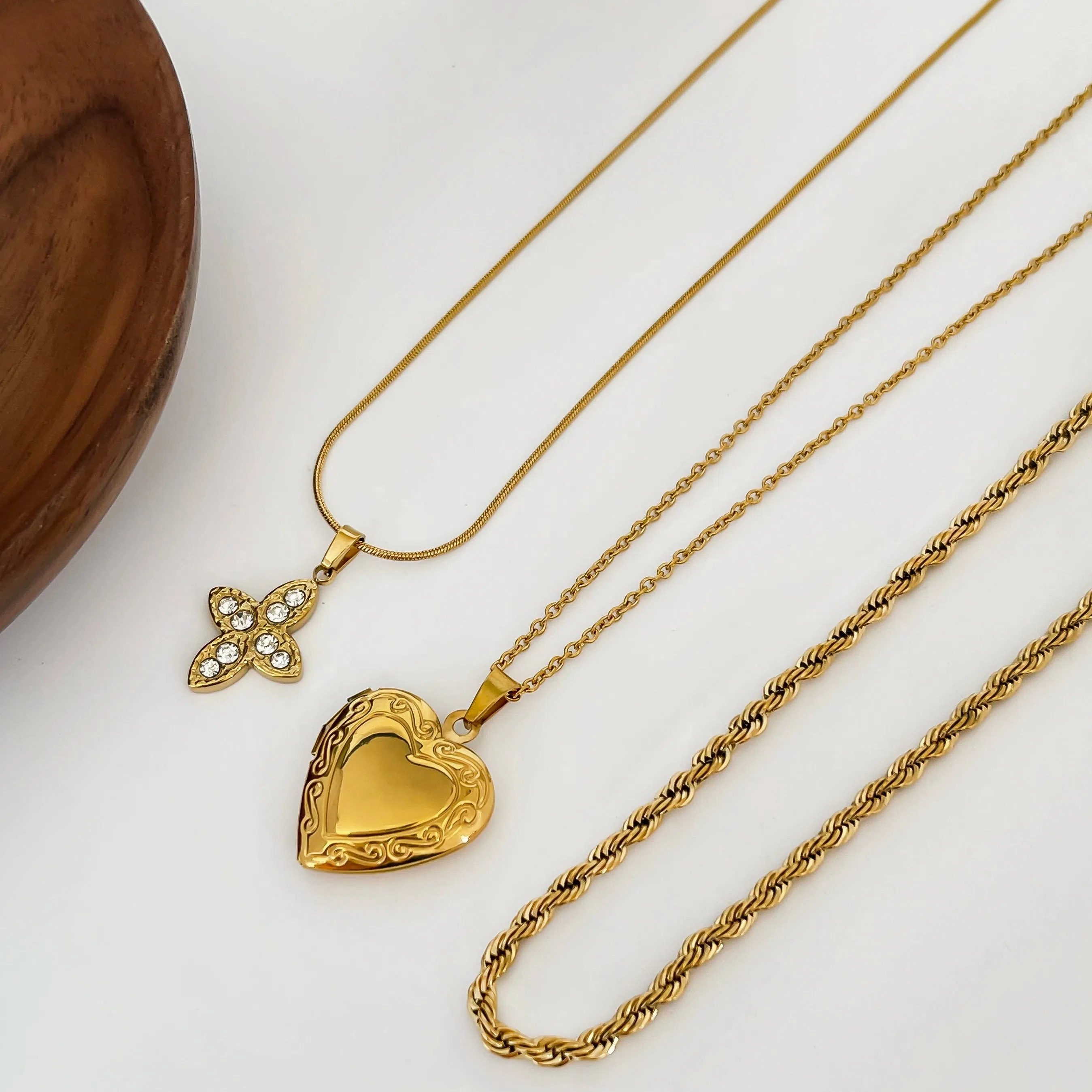 Trendy Solid Gold Color Rhinestone Cross Heart Pendant Necklace