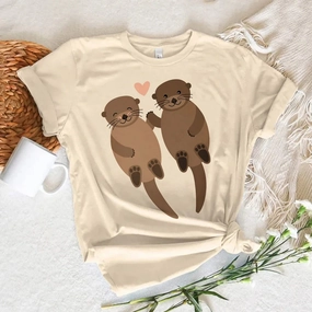 Whimsical Otter Graphic Tee for Women - Fun Manga-Inspired Casual T-Shirt with Short Sleeves