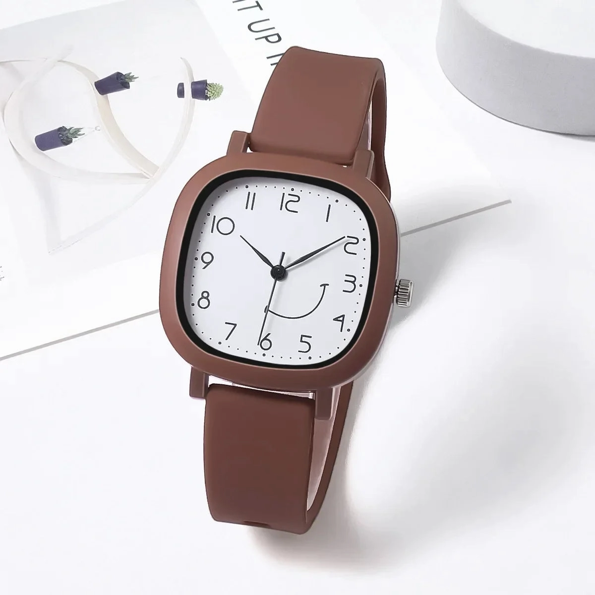 Women Quartz Jelly Silicone Strap Sports Watch with Smile Dial