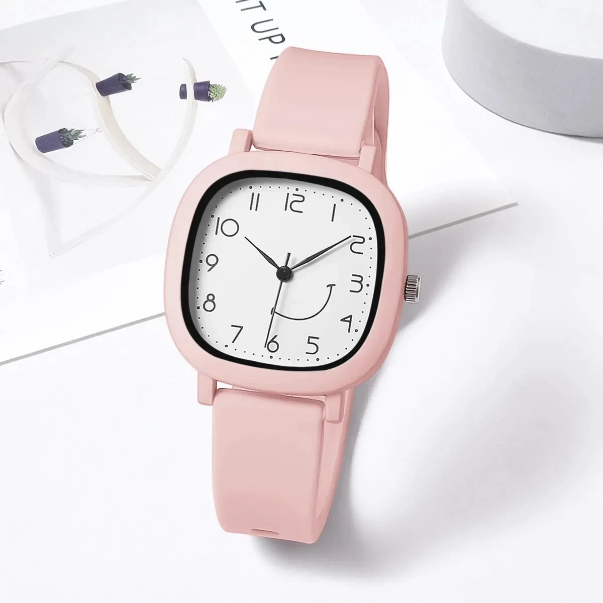 Women Quartz Jelly Silicone Strap Sports Watch with Smile Dial