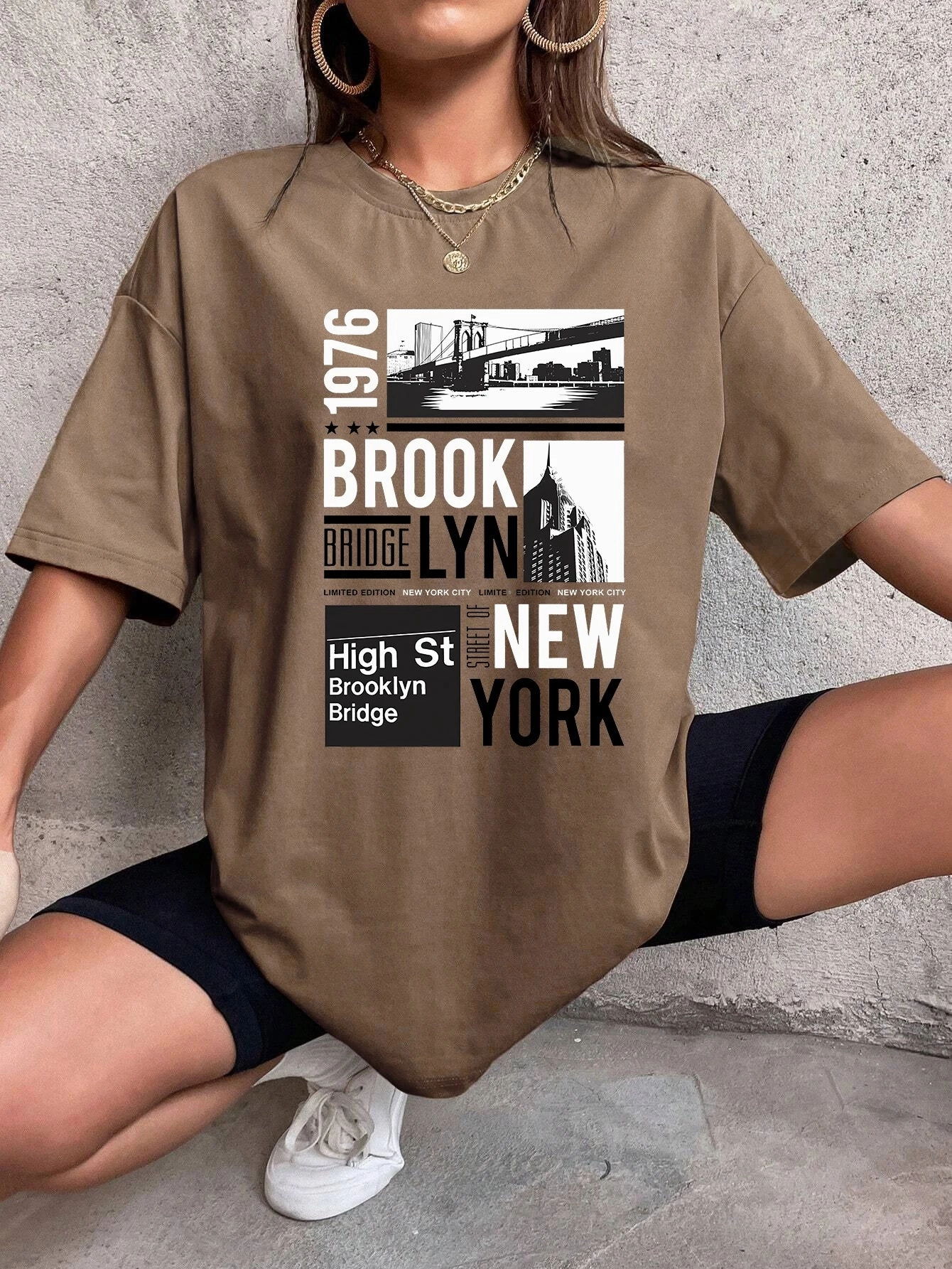 Women's Brooklyn 1976 Vintage Inspired Streetwear T Shirt Short Sleeve Casual Tee for Hip Hop and Everyday Fashion