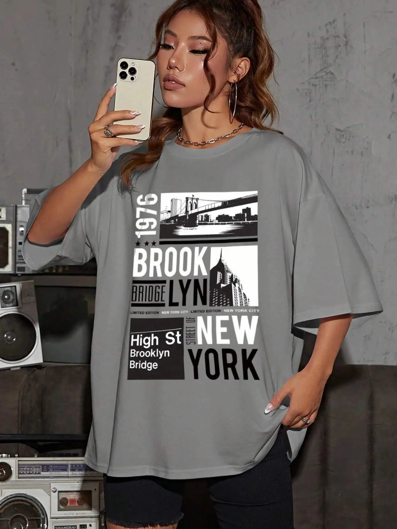 Women's Brooklyn 1976 Vintage Inspired Streetwear T Shirt Short Sleeve Casual Tee for Hip Hop and Everyday Fashion