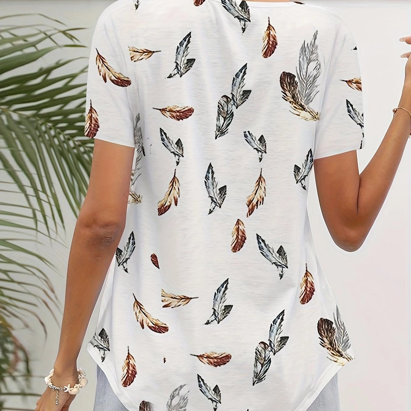 Women's Feather Print Square Neck T-Shirt for Spring & Summer