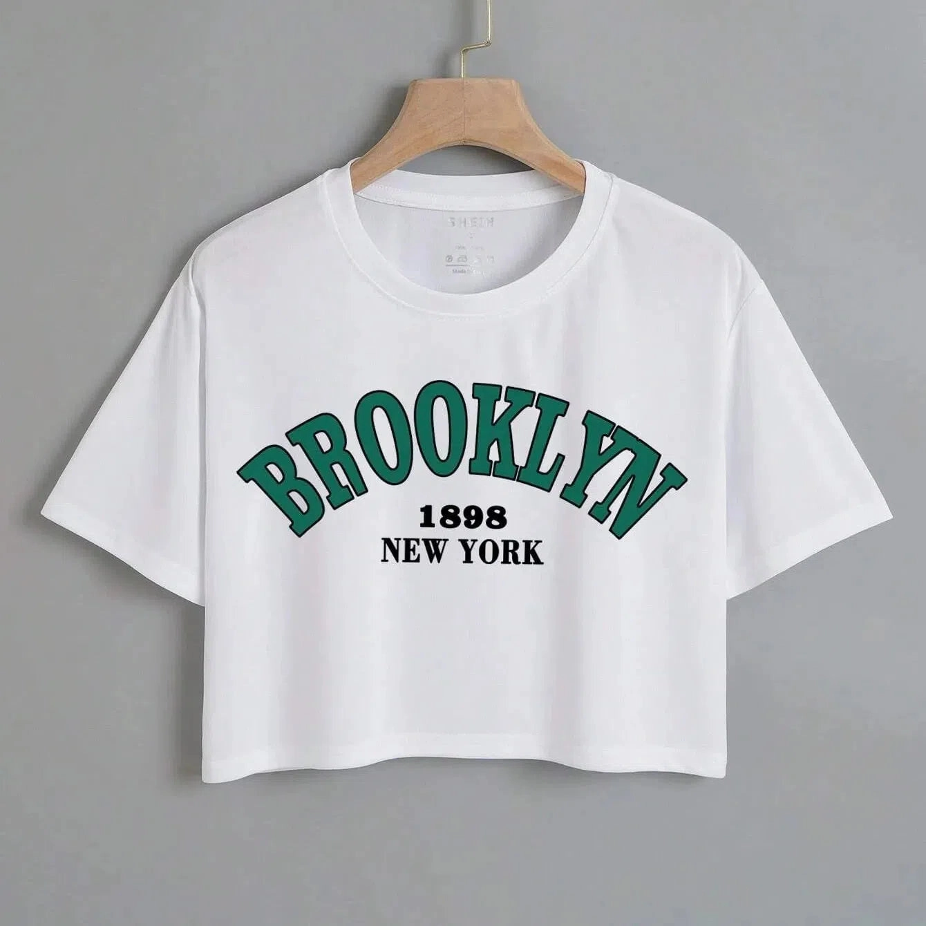 Women's Letter Graphic Crop T-Shirt Smock Loose Fitness Top
