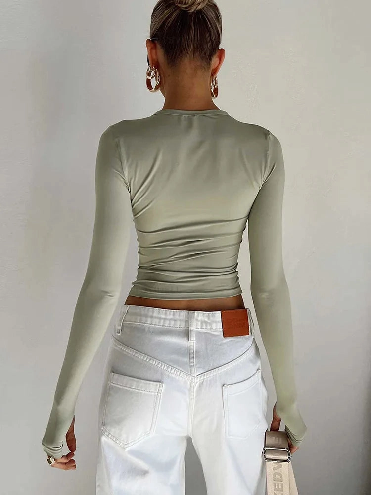 Women??s Long Sleeve Crew Neck Crop Top with Thumb Holes Slim Fit Solid Knit T-Shirt for Summer Streetwear and Casual Outfits