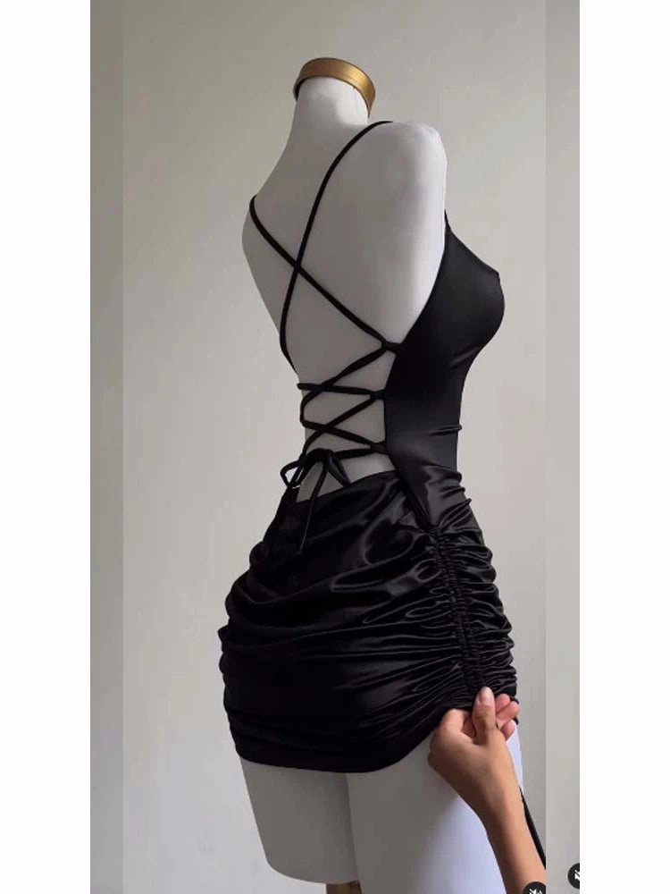 Women??s Sleeveless Backless Satin Bodycon Mini Dress for Summer Party Clubwear with Lace-Up Design and Hollow Out Details