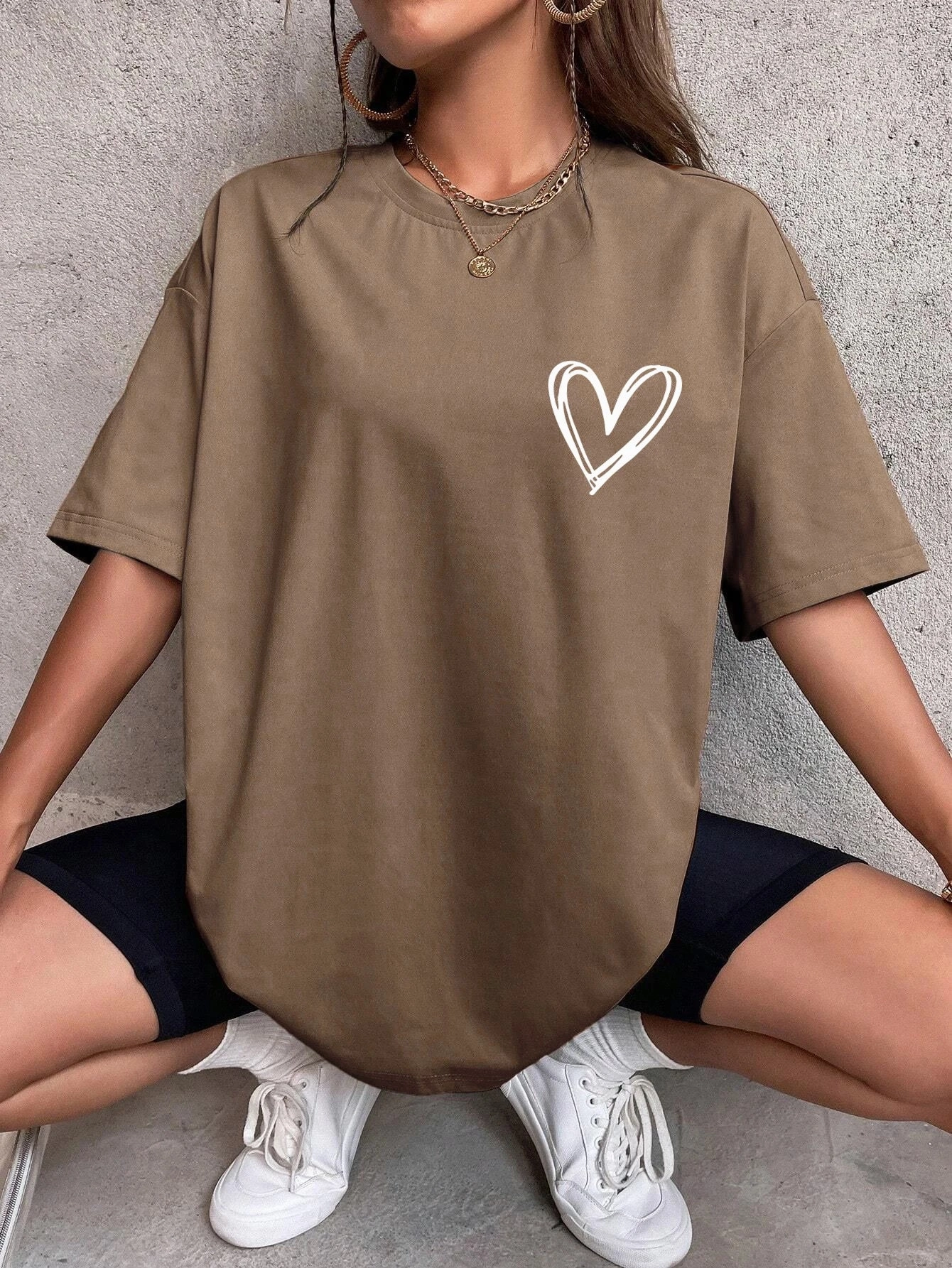 Women??s Summer Breathable Casual T-Shirt with Simple Love Print Short Sleeve Streetwear Oversized Fit for Going Out and Daily Wear