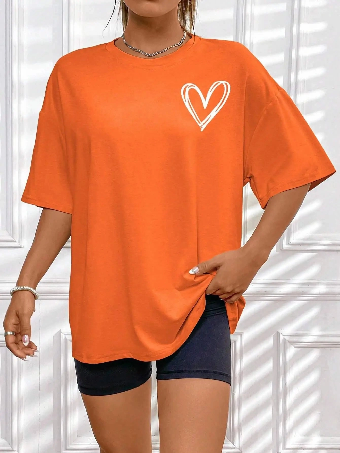 Women??s Summer Breathable Casual T-Shirt with Simple Love Print Short Sleeve Streetwear Oversized Fit for Going Out and Daily Wear