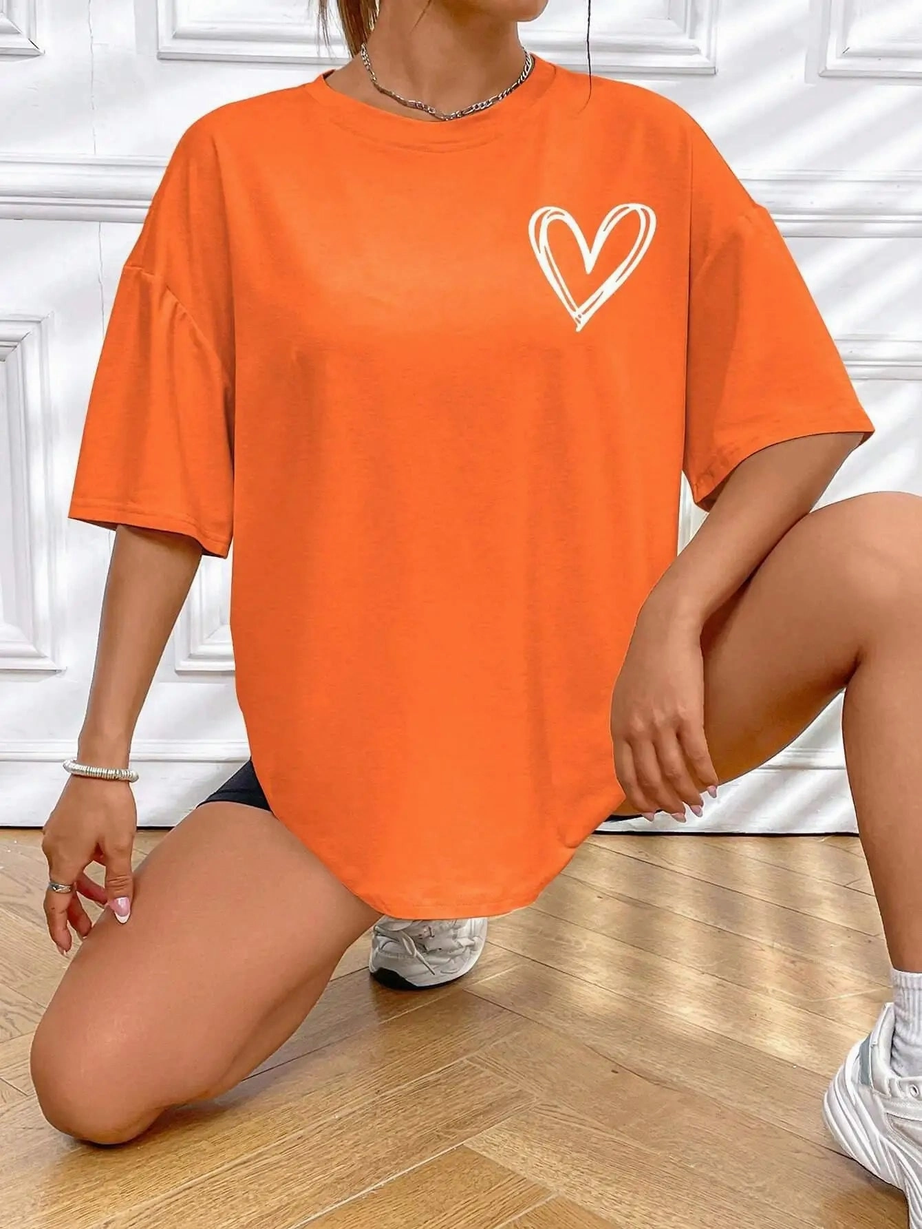 Women??s Summer Breathable Casual T-Shirt with Simple Love Print Short Sleeve Streetwear Oversized Fit for Going Out and Daily Wear