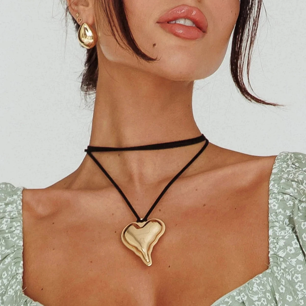 Youthway Minimalism Glossy Shine Stainless Steel Necklace for Women